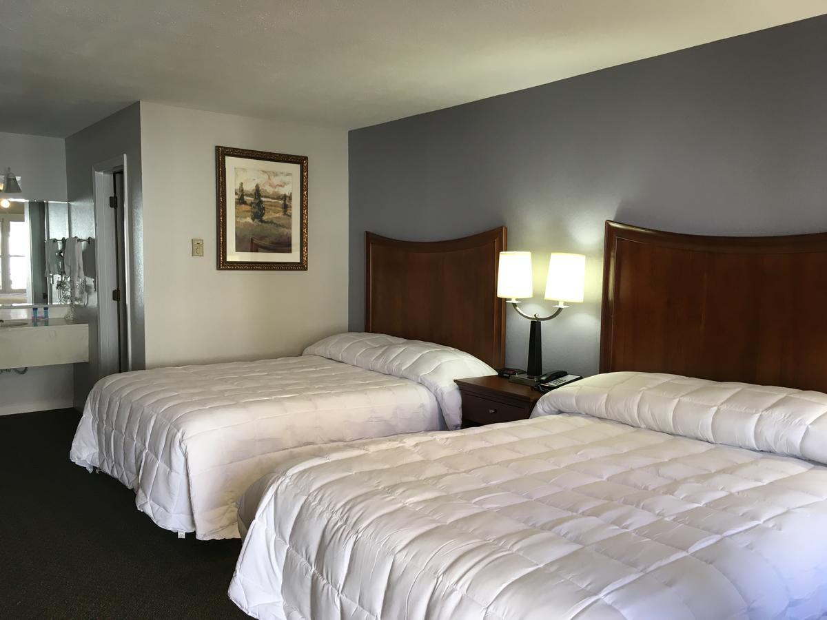 University Inn Cullowhee Bagian luar foto